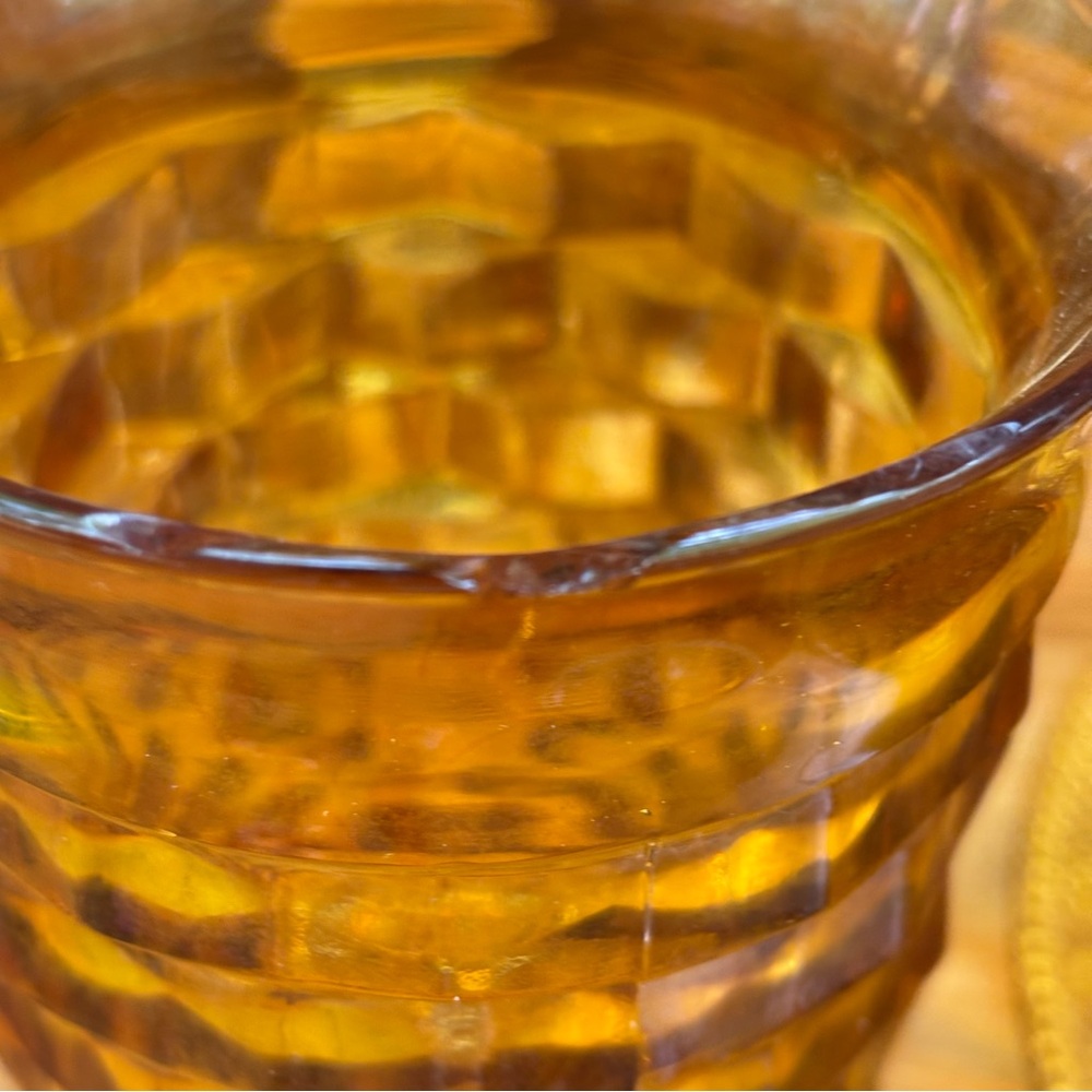 Amber glass chipped items for crafting. Aprox 4 lbs - Picture 3 of 6